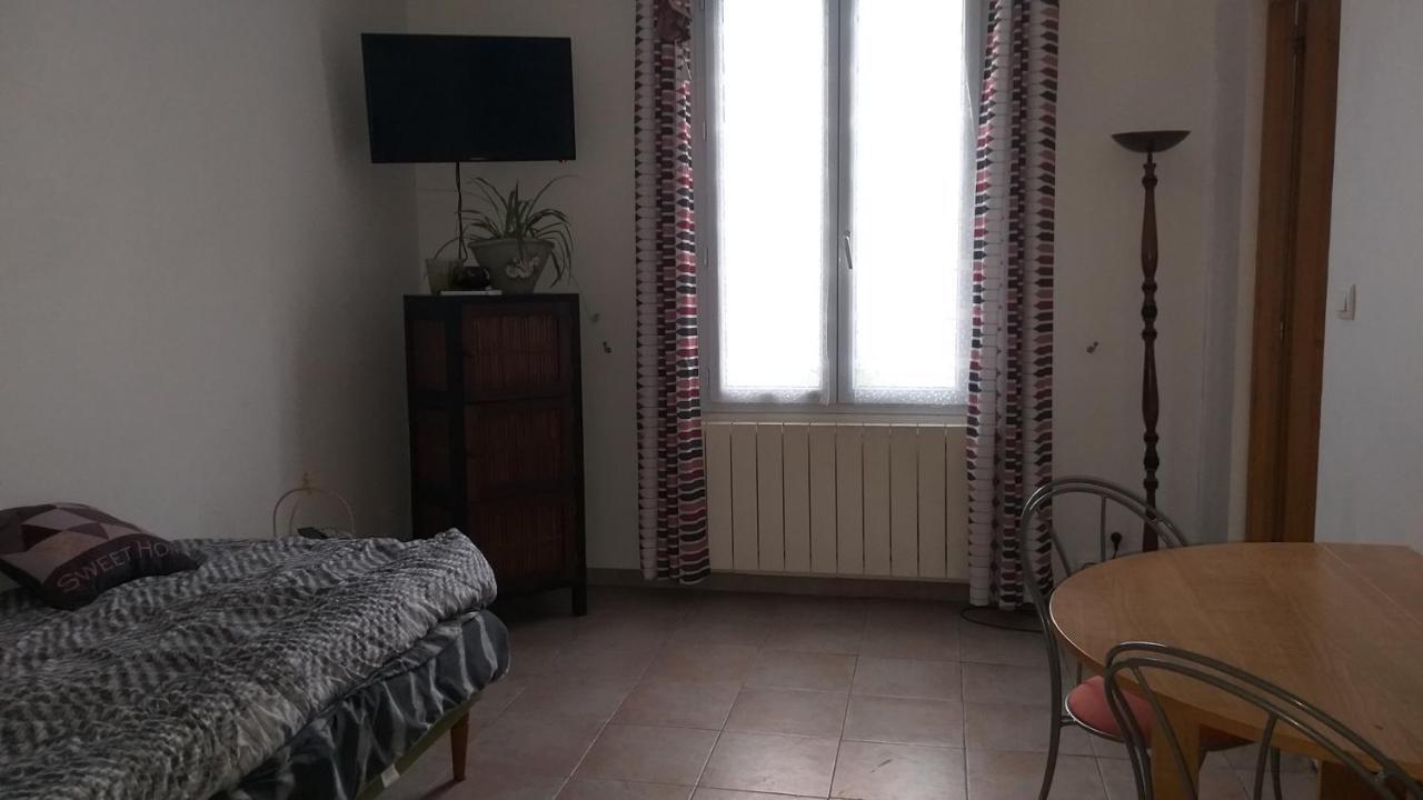 Le Jardinet Appartement Pont-Sainte-Maxence Buitenkant foto